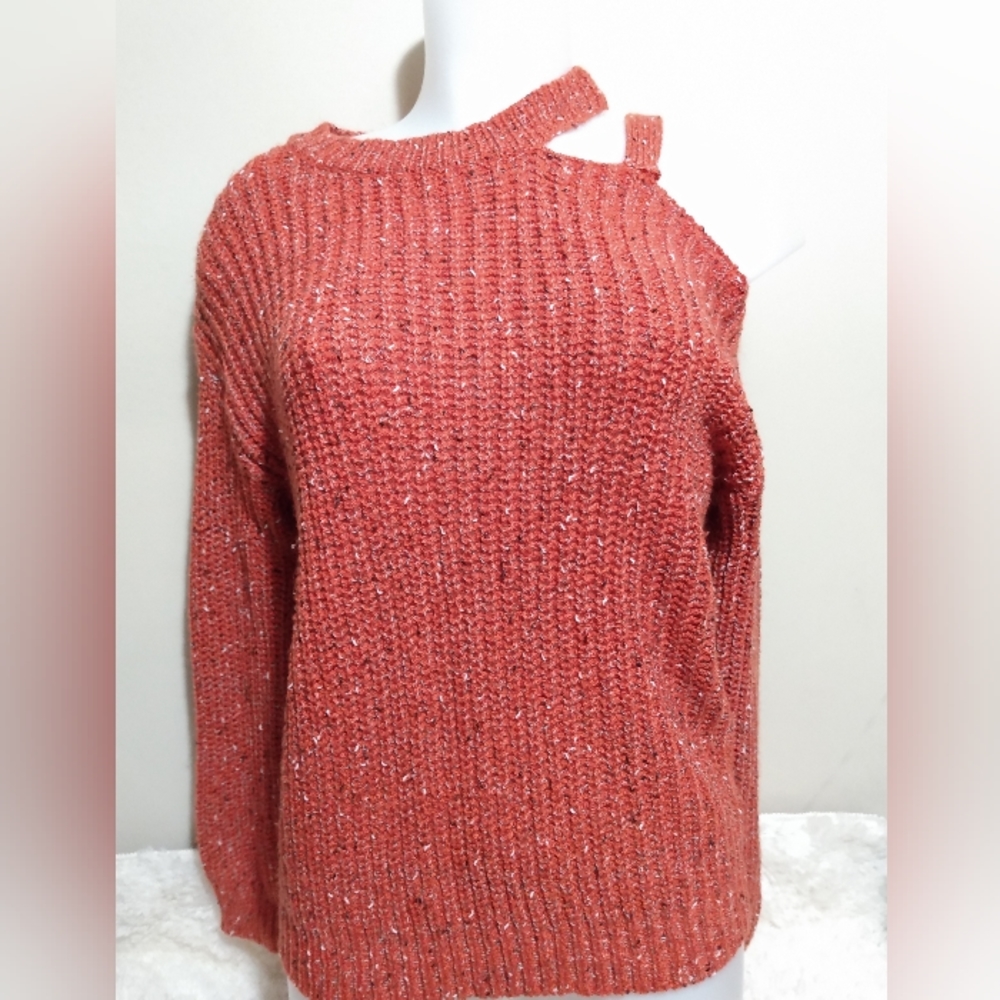 ❤️ HOST PICK ❤️ Cbrand Woman's medium cold shoulder orange sweater